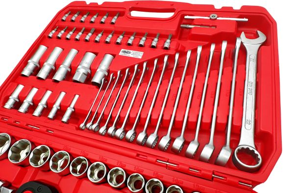 FAMEX 440-23 Professional aluminum tool case with socket set